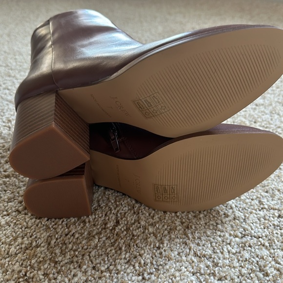 Jcrew factory heeled ankle boots - Picture 4 of 6